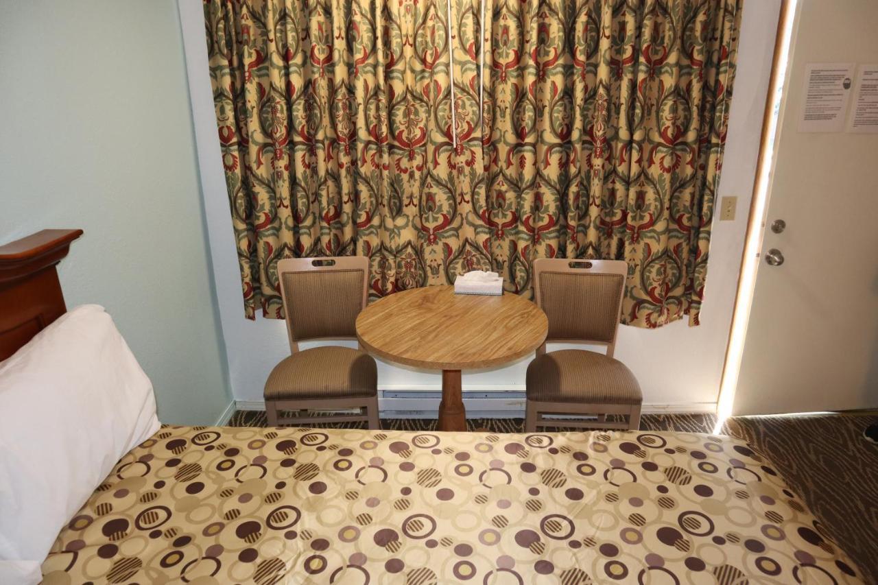 פירנצה Silver Sands Motel מראה חיצוני תמונה